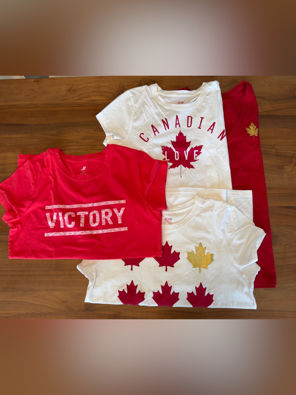 4 Women’s JF Canadian Graphic Tees - White & Red. Short sleeves. EUC.